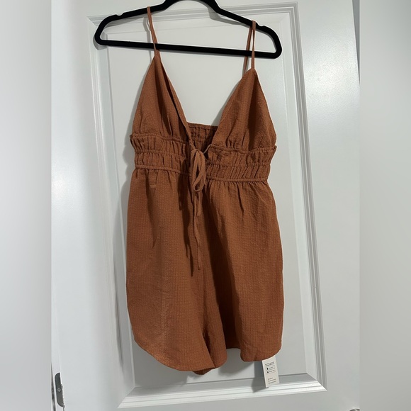 Cupshe Romper - Picture 3 of 5